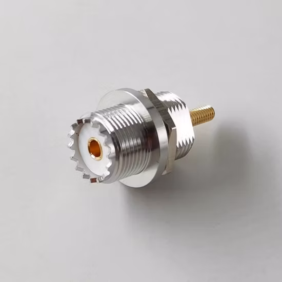 UHF femelle